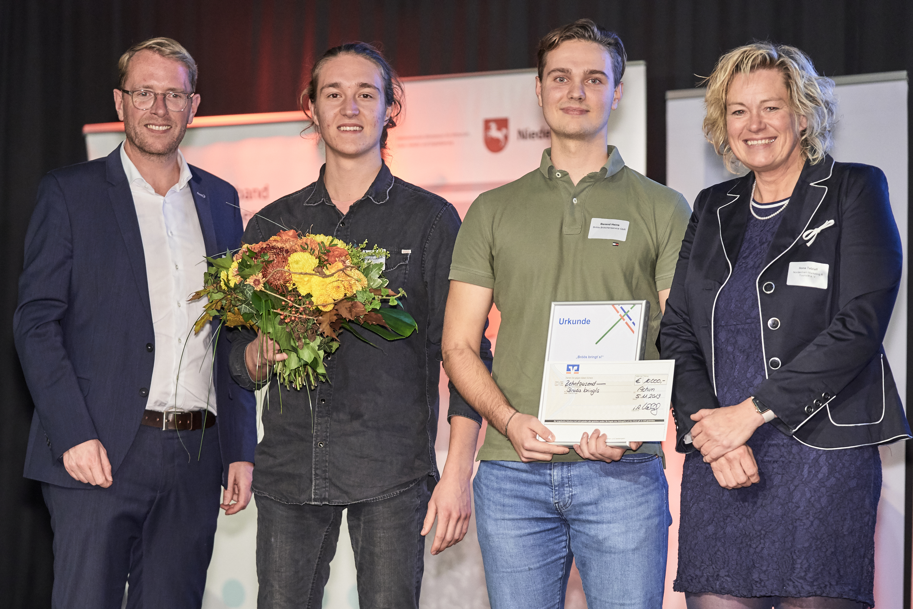 1. Platz beim Wettbewerb Gemeinsam aktiv - Handel(n) vor Ort der IHK