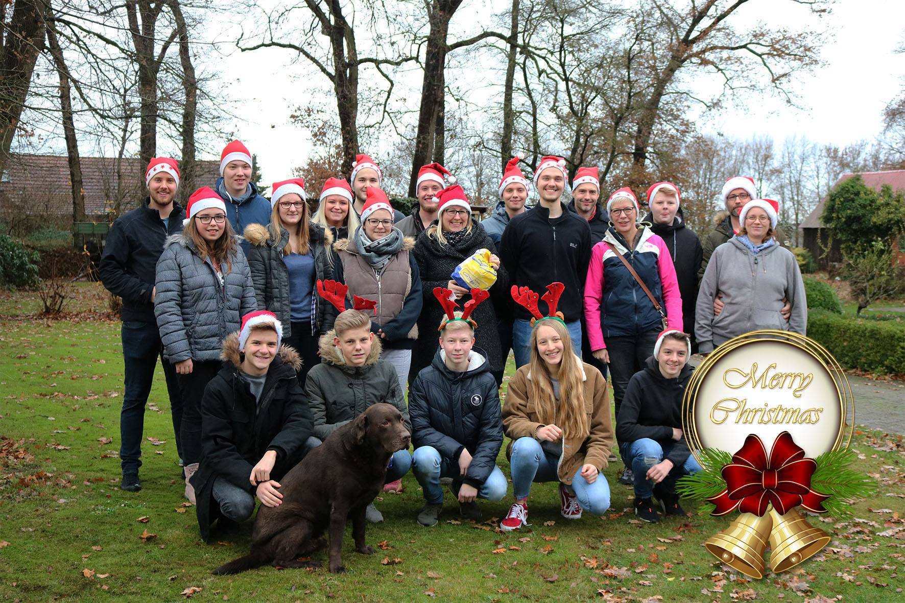 Weihnachtsbild 2018  das Team wchst